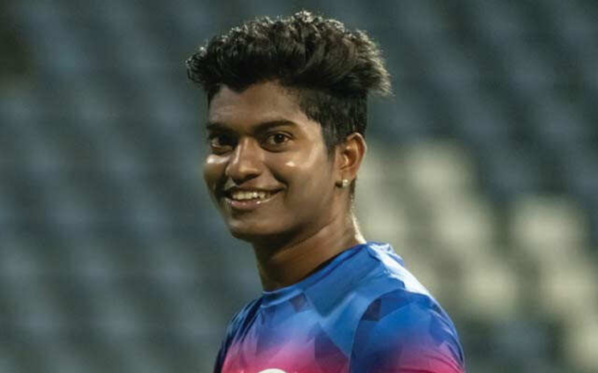 पूजा वस्त्रकार